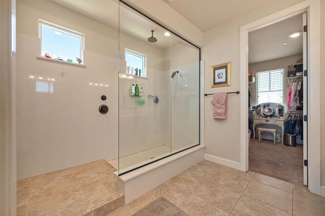 405 Olivadi Way, Sacramento, CA 95834