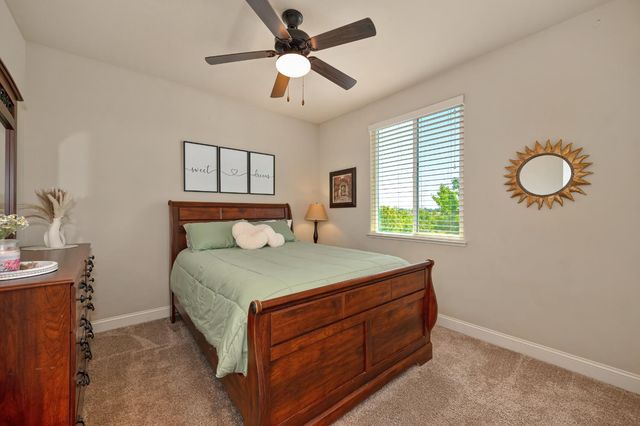 405 Olivadi Way, Sacramento, CA 95834