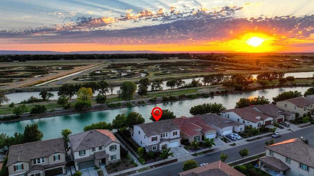 405 Olivadi Way, Sacramento, CA 95834