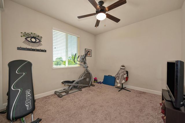 405 Olivadi Way, Sacramento, CA 95834