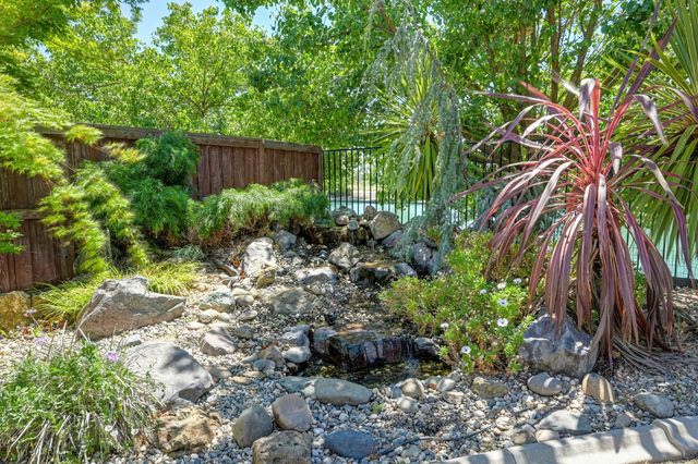 405 Olivadi Way, Sacramento, CA 95834