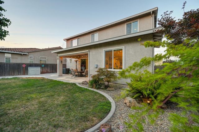 405 Olivadi Way, Sacramento, CA 95834
