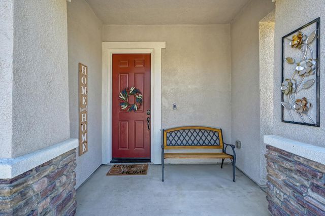405 Olivadi Way, Sacramento, CA 95834