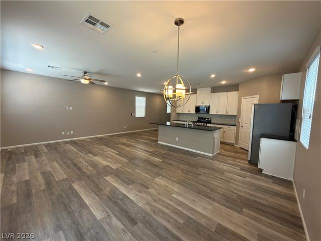 2963 Capobella Avenue, Henderson, NV 89044