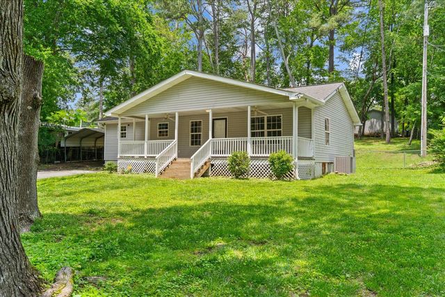 724 Shelly Lane, Rossville, GA 30741