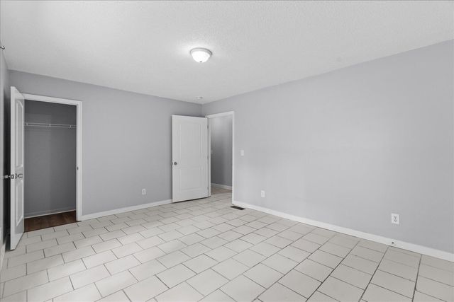 724 Shelly Lane, Rossville, GA 30741