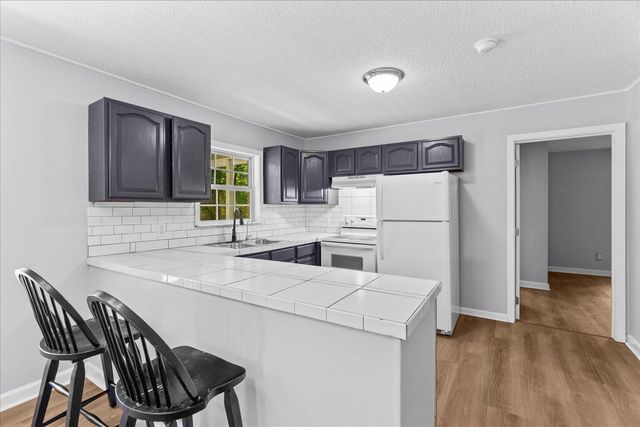 724 Shelly Lane, Rossville, GA 30741
