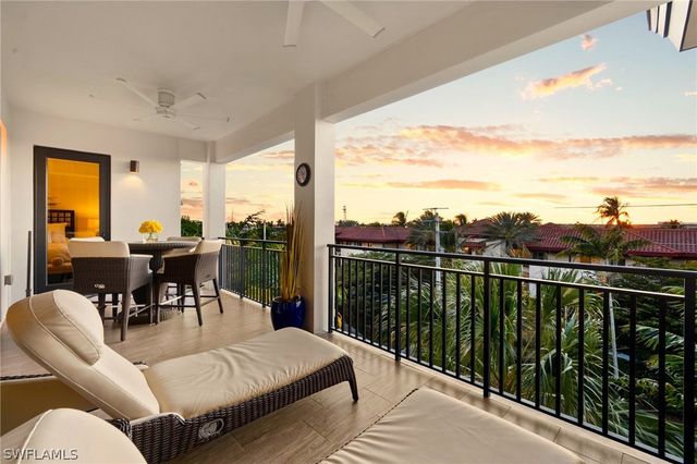 1035 3rd AVE S 407, Naples, FL 34102