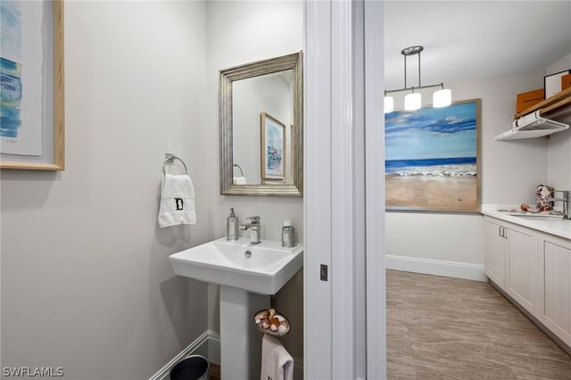 1035 3rd AVE S 407, Naples, FL 34102