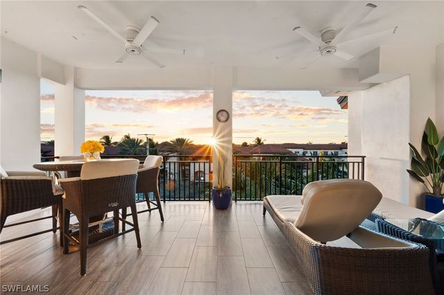 1035 3rd AVE S 407, Naples, FL 34102