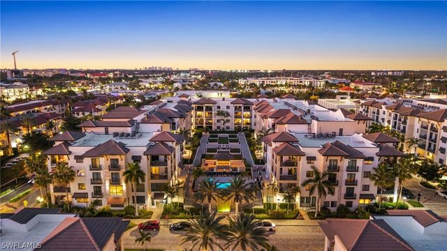 1035 3rd AVE S 407, Naples, FL 34102