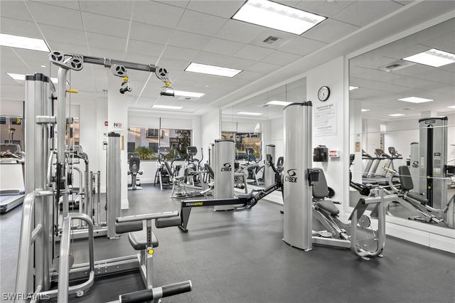 1035 3rd AVE S 407, Naples, FL 34102