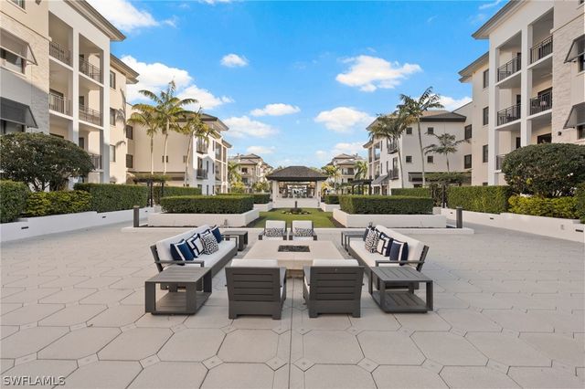 1035 3rd AVE S 407, Naples, FL 34102