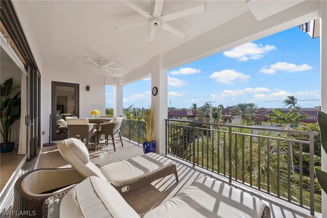 1035 3rd AVE S 407, Naples, FL 34102