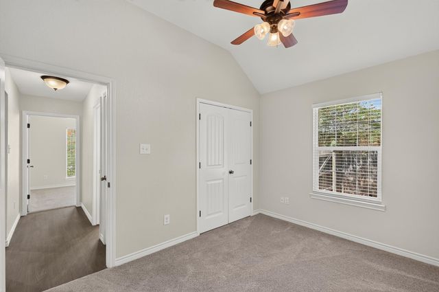 1512 Shadow WALK, Lockhart, TX 78644
