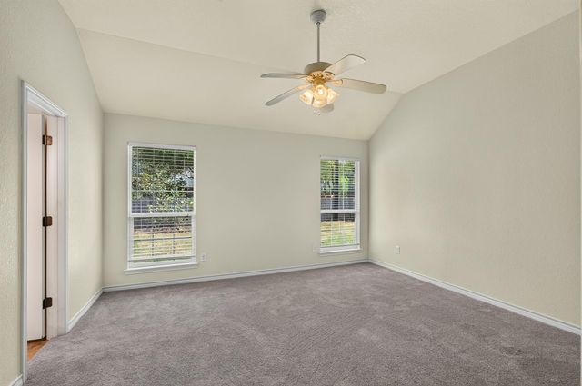 1512 Shadow WALK, Lockhart, TX 78644