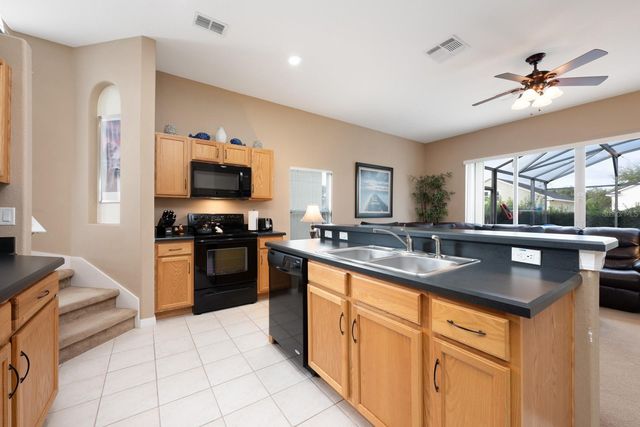 549 CADIZ LOOP, Davenport, FL 33837