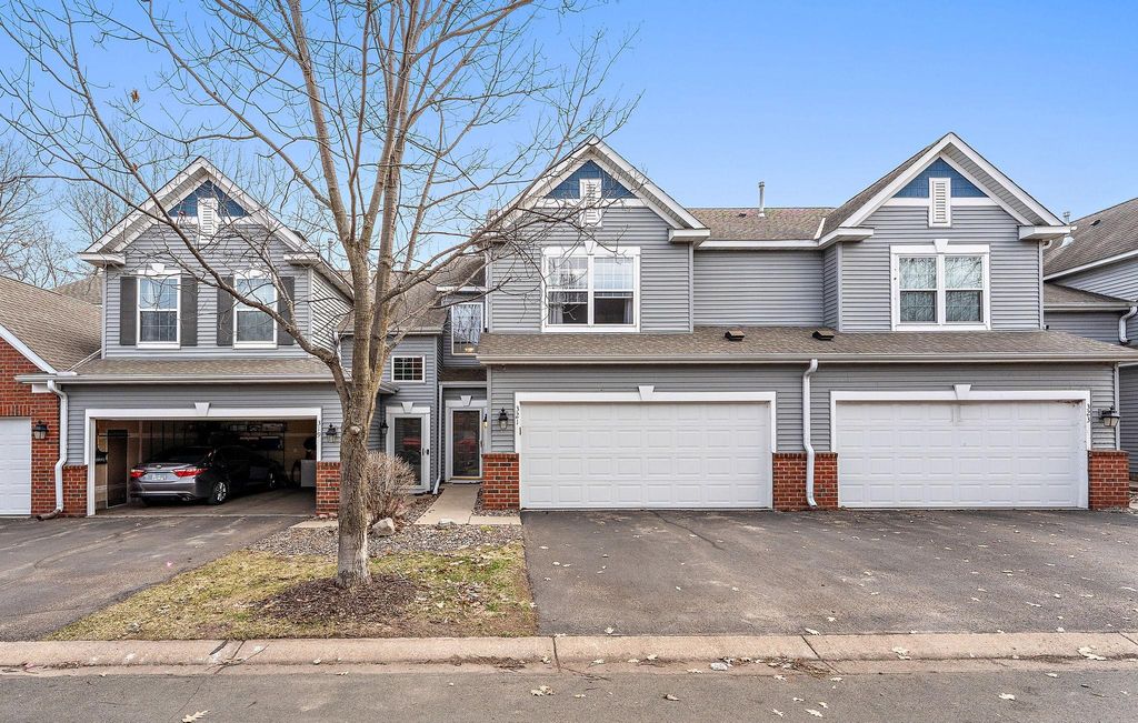 321 Heritage Trail, Circle Pines, MN 55014 — photo 2