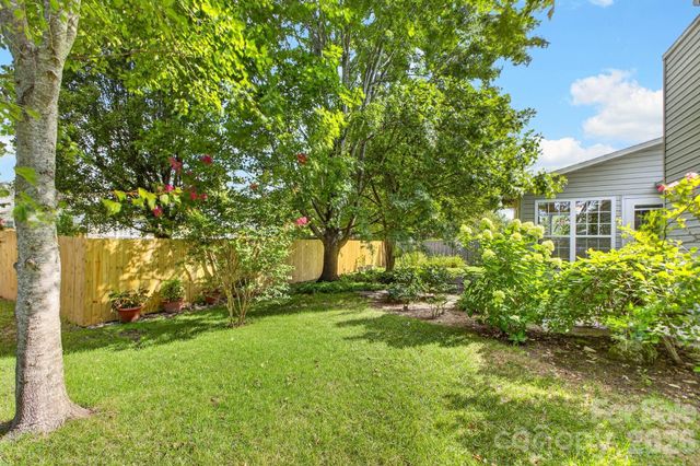 171 Running Briar Road, Fletcher, NC 28732