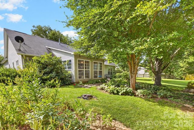 171 Running Briar Road, Fletcher, NC 28732