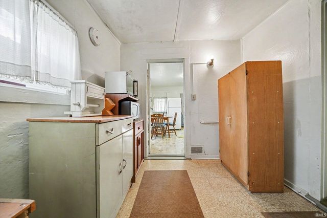 421 S Carlisle Street, South Bend, IN 46619