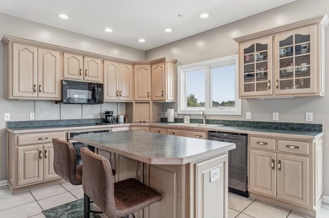 11225 Crosstree Court, Fort Wayne, IN 46814