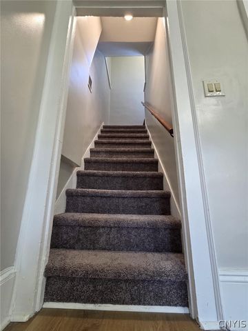 205 Hartwell Avenue, Dewitt, NY 13057