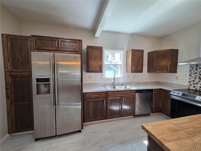 205 Hartwell Avenue, Dewitt, NY 13057