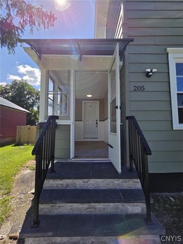 205 Hartwell Avenue, Dewitt, NY 13057