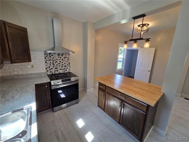 205 Hartwell Avenue, Dewitt, NY 13057