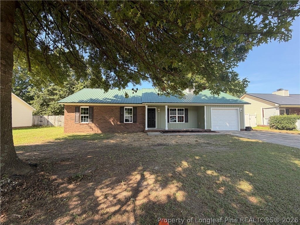 401 Northwoods Drive, Raeford, NC 28376 — exterior