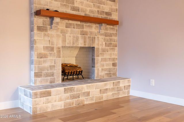 1042 W 9TH Place, Mesa, AZ 85201