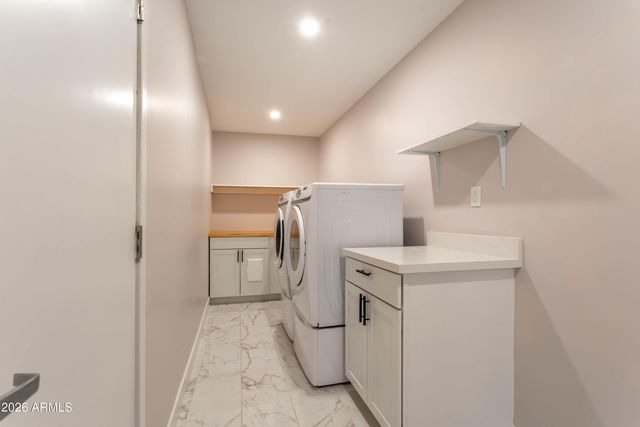 1042 W 9TH Place, Mesa, AZ 85201