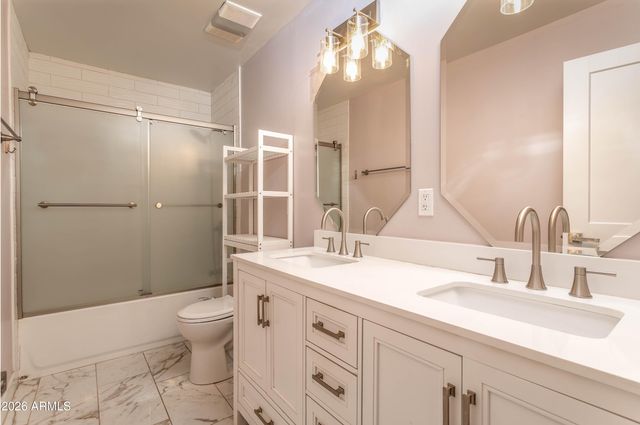 1042 W 9TH Place, Mesa, AZ 85201