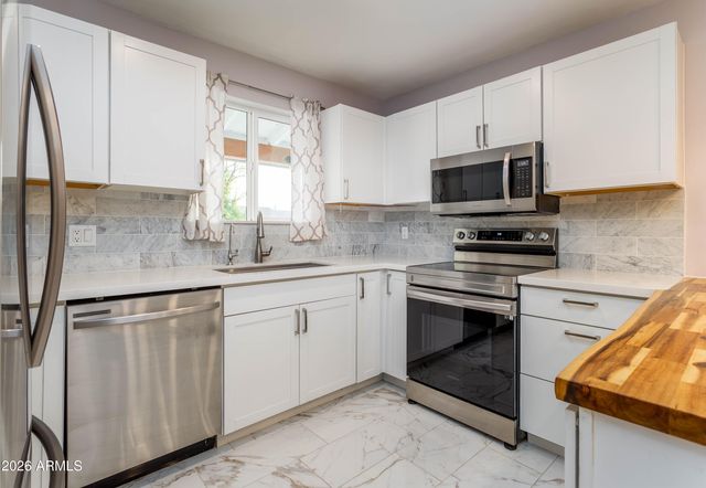 1042 W 9TH Place, Mesa, AZ 85201