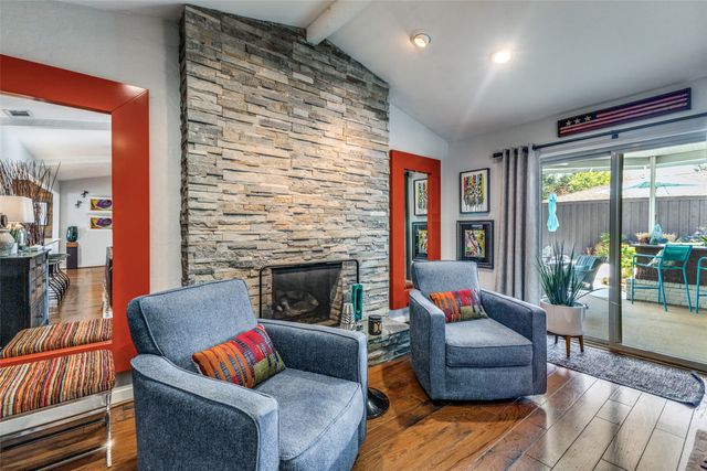 4877 Fallon Place, Dallas, TX 75227