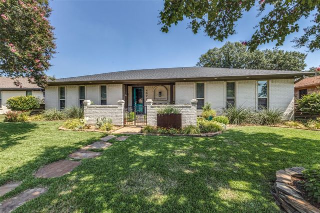 4877 Fallon Place, Dallas, TX 75227