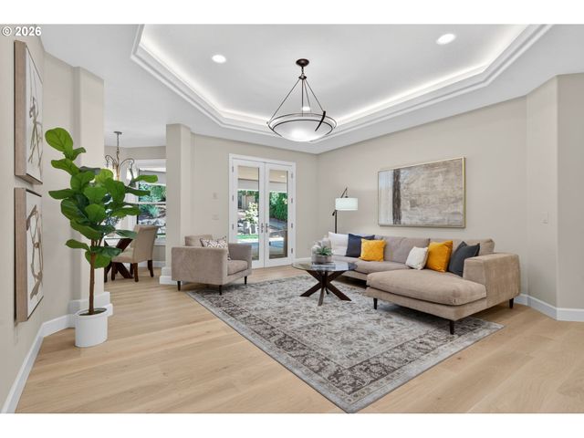 20 Sw 111TH Ter, Portland, OR 97225