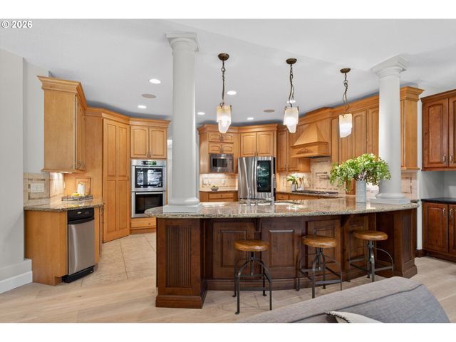 20 Sw 111TH Ter, Portland, OR 97225
