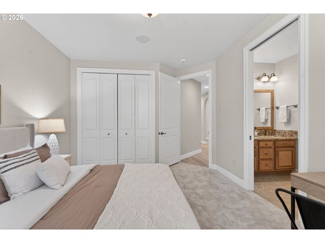 20 Sw 111TH Ter, Portland, OR 97225