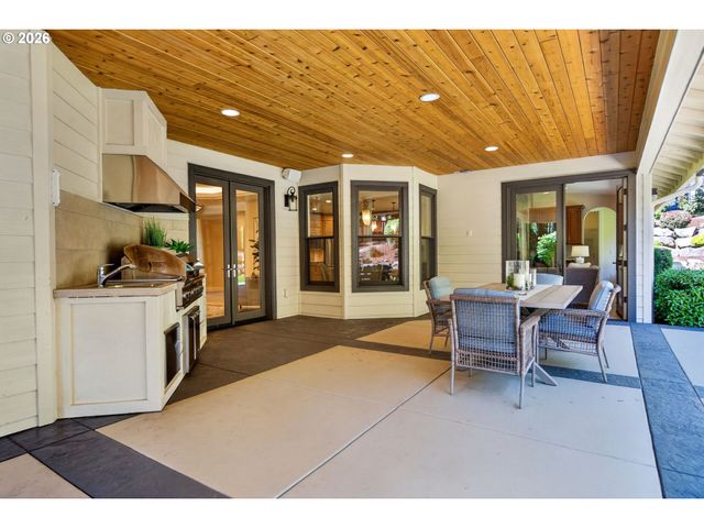 20 Sw 111TH Ter, Portland, OR 97225