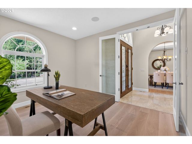 20 Sw 111TH Ter, Portland, OR 97225