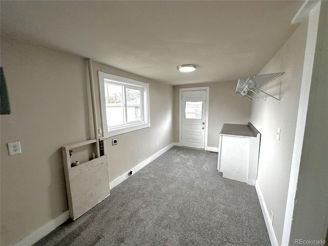 672 4th St, Limon, CO 80828