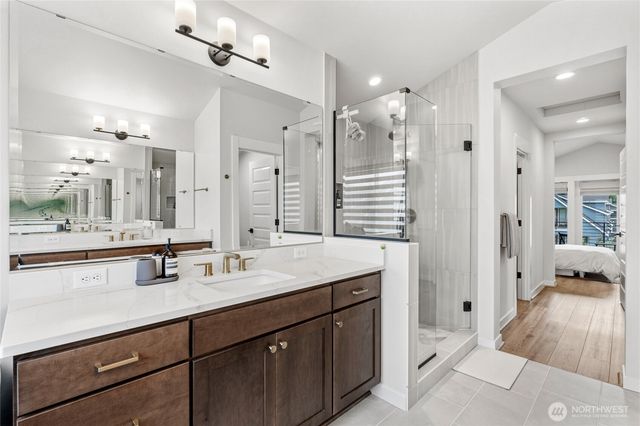 10329 135th Circle NE, Kirkland, WA 98033