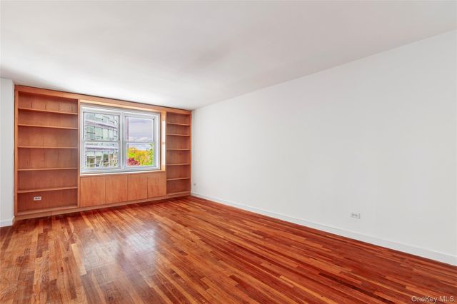 525 W 236th Street 6A, Bronx, NY 10463