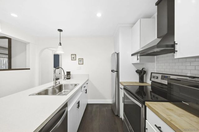 13788 Ruette Le Parc D, Del Mar, CA 92014