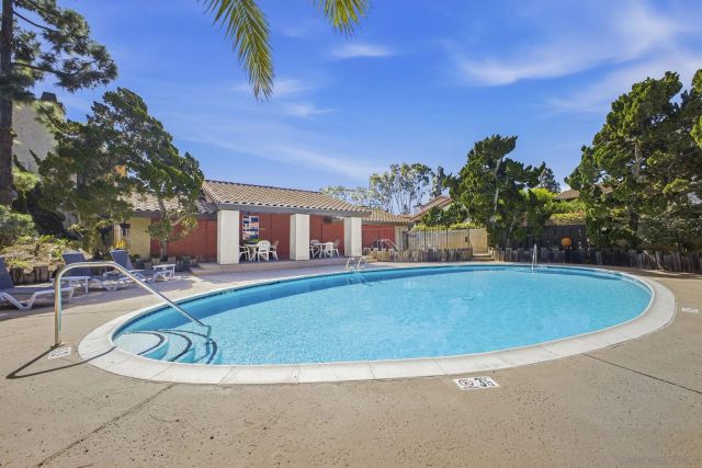 13788 Ruette Le Parc D, Del Mar, CA 92014