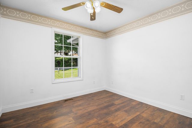 491 Hopkins Cemetery Road, Lily, KY 40740