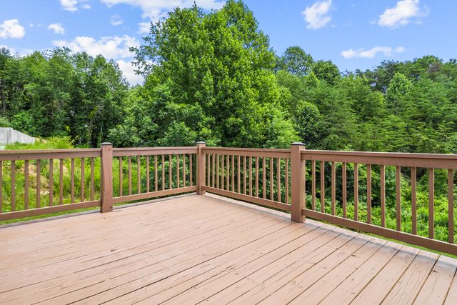 491 Hopkins Cemetery Road, Lily, KY 40740