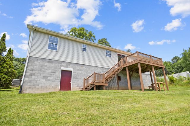 491 Hopkins Cemetery Road, Lily, KY 40740